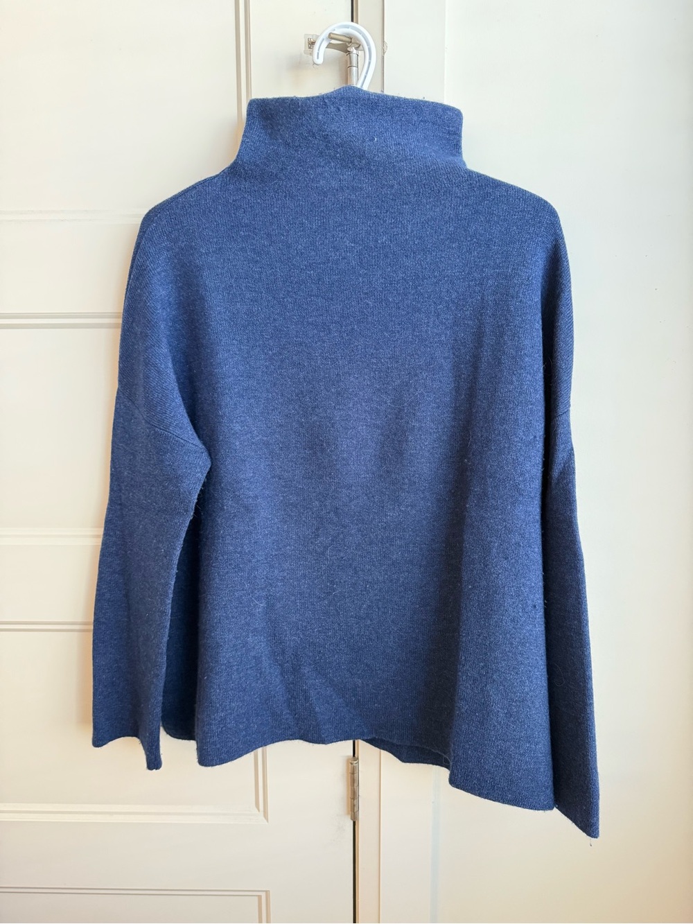 Vince Turtleneck Women’s Sweater - Blue